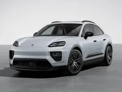 Aventuringrünmetallic Gebraucht 2024 Porsche Macan SUV | 82.800 € (Guter Preis)