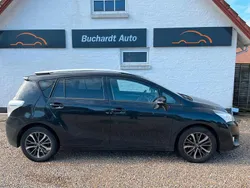 Schwarz Gebraucht 2016 Toyota Verso Premium Van / Kleinbus | 9.900 € (Fairer Preis)