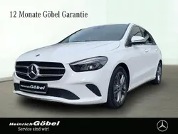 Weiß Gebraucht 2019 Mercedes B200 Progressive Van / Kleinbus | 22.900 € (Guter Preis)