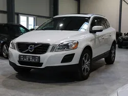 Weiß Gebraucht 2012 Volvo XC60 Summum SUV | 15.900 € (Teuer)
