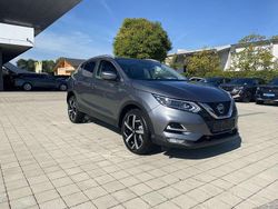 Dark grey metallic Gebraucht 2020 Nissan Qashqai Tekna SUV | 20.490 € (Fairer Preis)