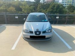 Blau Gebraucht 2004 Seat Ibiza Kleinwagen | 400 € (Guter Preis)