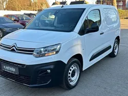 Weiß Gebraucht 2019 Citroën Berlingo Van / Kleinbus | 11.990 €