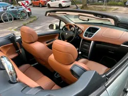 Silber Gebraucht 2008 Peugeot 207 CC Roland Garros Cabrio | 7.250 €