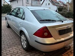 Silber Gebraucht 2002 Ford Mondeo Limousine | 1.300 € (Guter Preis)