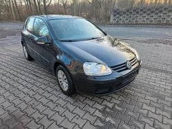 Schwarz Gebraucht 2007 VW Golf V Kleinwagen | 3.600 € (Fairer Preis)