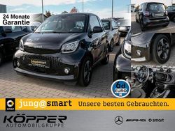 Schwarz Gebraucht 2023 Smart ForTwo Electric Drive Exclusive Kleinwagen | 16.888 € (Fairer Preis)