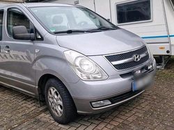 Silber Gebraucht 2011 Hyundai H-1 Van / Kleinbus | 8.000 € (Etwas zu teuer)