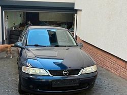 Blau Gebraucht 2001 Opel Vectra Edition Limousine | 2.599 € (Teuer)