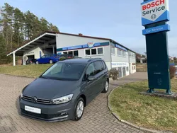 Delfingrau metallic Neu 2024 VW Touran Comfortline Van / Kleinbus | 39.500 € (Etwas zu teuer)