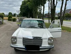 Weiß Gebraucht 1974 Mercedes W114 Limousine | 10.000 €