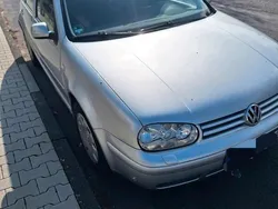 Silber Gebraucht 2003 VW Golf IV Highline Limousine | 1.250 € (Fairer Preis)