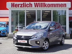 Grau Gebraucht 2022 Mitsubishi Space Star Select Kleinwagen | 12.990 € (Etwas zu teuer)