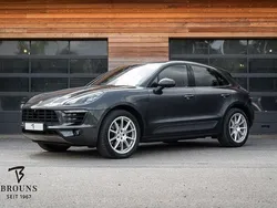 Grau Gebraucht 2016 Porsche Macan SUV | 37.950 € (Etwas zu teuer)