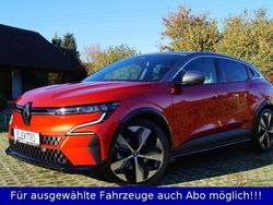 Rot nnp + dach schwarz Gebraucht 2022 Renault Mégane Limousine | 34.900 € (Teuer)