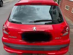 Rot Gebraucht 2009 Peugeot 206+ Kleinwagen | 2.999 € (Fairer Preis)