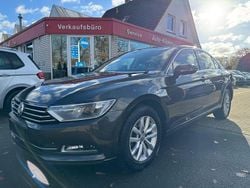 Braun Gebraucht 2016 VW Passat Comfortline Limousine | 13.990 € (Guter Preis)