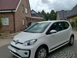 Weiß Gebraucht 2019 VW up! Kleinwagen | 9.900 € (Etwas zu teuer)
