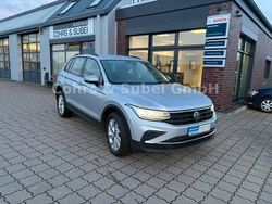 Silber Gebraucht 2022 VW Tiguan Life SUV | 34.990 € (Etwas zu teuer)