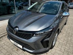 Grau Neu 2025 Renault Clio V Evolution Limousine | 22.380 € (Etwas zu teuer)