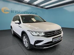 Weiß Gebraucht 2022 VW Tiguan SUV | 30.399 € (Fairer Preis)