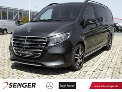Grau Gebraucht 2024 Mercedes V300 Exclusive Van / Kleinbus | 80.950 €