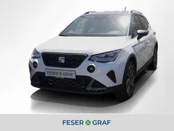 Nevada weiß metallic Gebraucht 2024 Seat Arona FR SUV | 21.440 € (Fairer Preis)