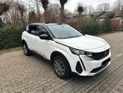 Weiß Gebraucht 2021 Peugeot 3008 Allure SUV | 21.000 € (Guter Preis)