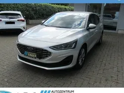 Silber Gebraucht 2024 Ford Focus Titanium X Kombi | 22.477 € (Superpreis)