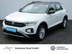 Pure white Gebraucht 2024 VW T-Roc Life SUV | 31.790 € (Fairer Preis)