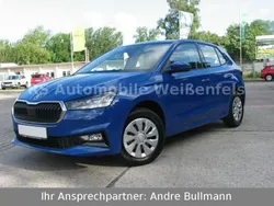Blau Gebraucht 2023 Skoda Fabia Ambition Limousine | 16.950 € (Fairer Preis)