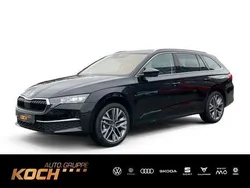 Schwarzmagic perleffekt Neu 2024 Skoda Octavia Tour Kombi | 40.399 € (Teuer)