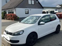 Weiß Gebraucht 2010 VW Golf VI Coupé | 6.200 € (Etwas zu teuer)