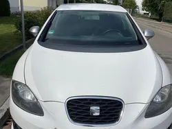Weiß Gebraucht 2012 Seat Leon Style Limousine | 2.900 € (Superpreis)