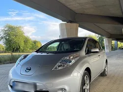 Silber Gebraucht 2013 Nissan Leaf Kleinwagen | 5.600 € (Fairer Preis)