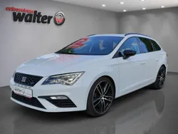 Weiß Gebraucht 2020 Cupra Leon Kombi | 26.490 € (Fairer Preis)