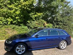 Blau Gebraucht 2020 Audi A4 Advanced Kombi | 27.900 €