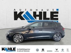 Schwarz Gebraucht 2023 VW Golf VIII Move Limousine | 28.989 € (Teuer)