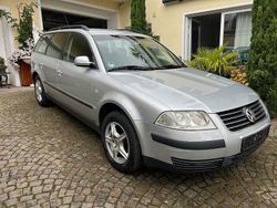 Silber Gebraucht 2001 VW Passat Comfortline Kombi | 1.700 € (Fairer Preis)