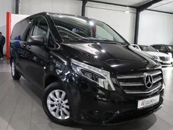 Schwarz Gebraucht 2018 Mercedes Vito Edition Van / Kleinbus | 29.998 €