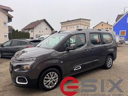 Grau Gebraucht 2019 Citroën Berlingo Feel Van / Kleinbus | 14.875 € (Teuer)