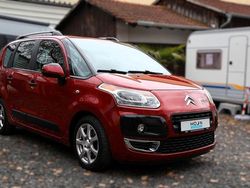 Rot Gebraucht 2009 Citroën C3 Picasso Tendance Van / Kleinbus | 3.990 € (Etwas zu teuer)