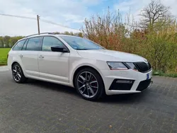 Weiß Gebraucht 2019 Skoda Octavia RS Kombi | 20.600 € (Fairer Preis)