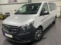 Brillantsilber metallic Gebraucht 2020 Mercedes Vito Van / Kleinbus | 22.995 € (Teuer)