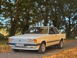 Weiß Gebraucht 1982 Ford Taunus Coupé | 9.999 €