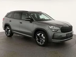 Stahl grau Neu 2025 Skoda Kodiaq SportLine SUV | 49.084 € (Guter Preis)