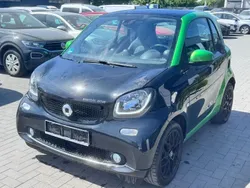 Schwarz Gebraucht 2017 Smart ForTwo Electric Drive Limousine | 6.490 € (Fairer Preis)