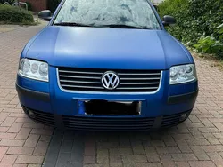 Blau Gebraucht 2002 VW Passat Limousine | 1.500 € (Guter Preis)