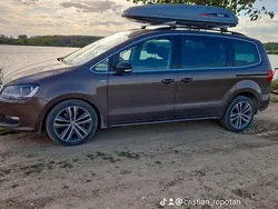 Braun Gebraucht 2012 VW Sharan Van / Kleinbus | 8.999 € (Guter Preis)