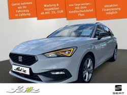 Weiß Gebraucht 2024 Seat Leon FR Limousine | 26.648 € (Fairer Preis)